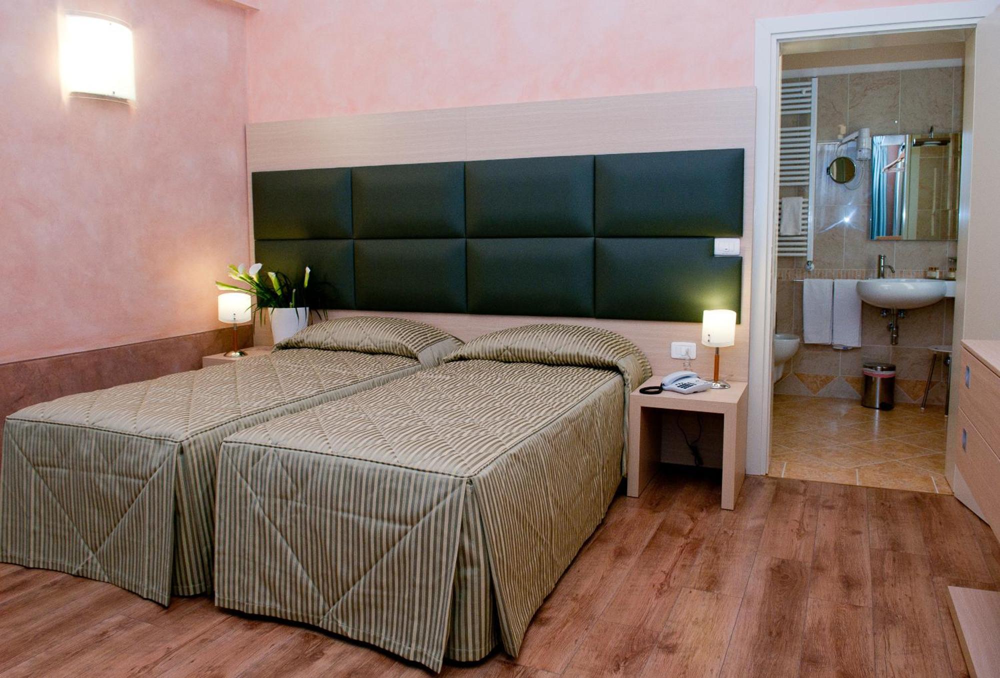 Hotel Villa Maternini Vazzola Cameră foto
