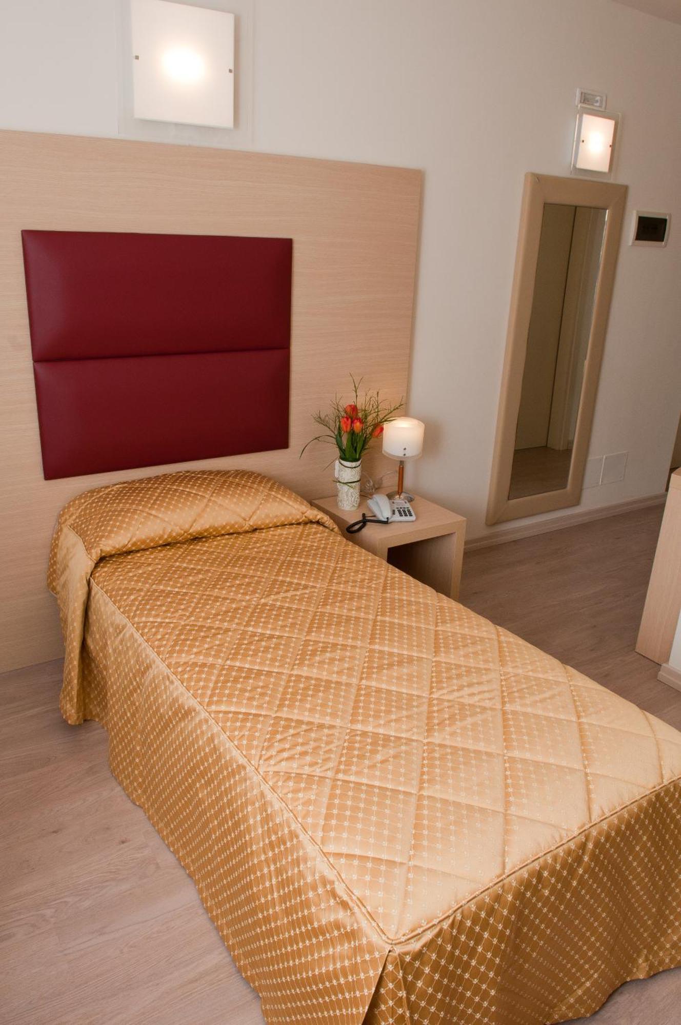 Hotel Villa Maternini Vazzola Cameră foto