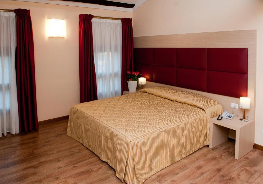 Hotel Villa Maternini Vazzola Cameră foto