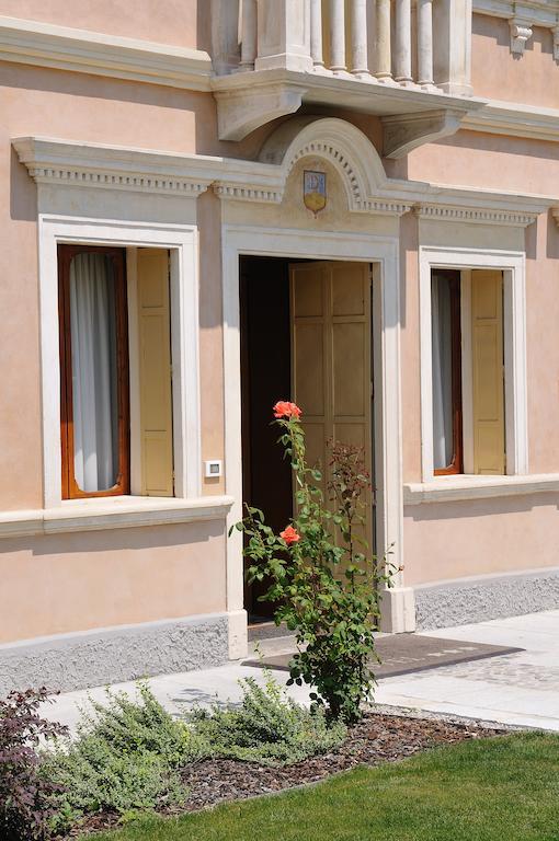 Hotel Villa Maternini Vazzola Exterior foto